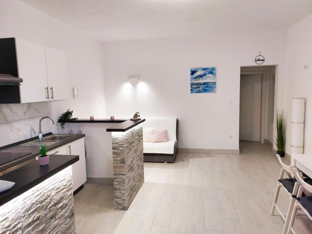 Apartment Bol - Sea, Sand And Happiness Exterior photo